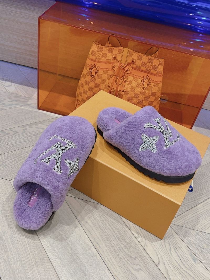 Louis Vuitton Slippers